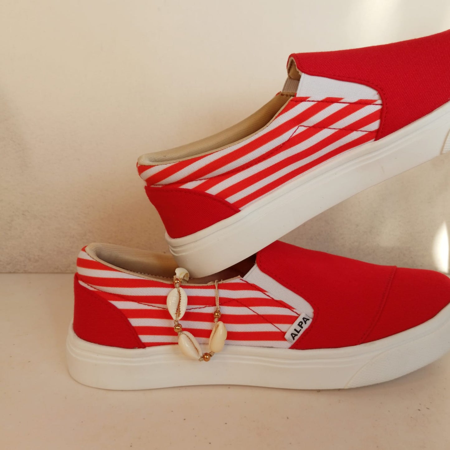 Slip on | red + rayas