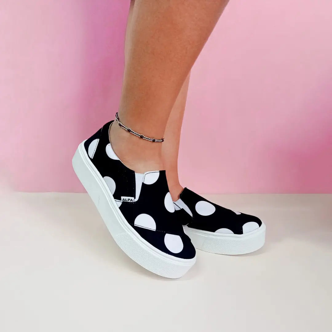 Slip on | Bolas Blancas