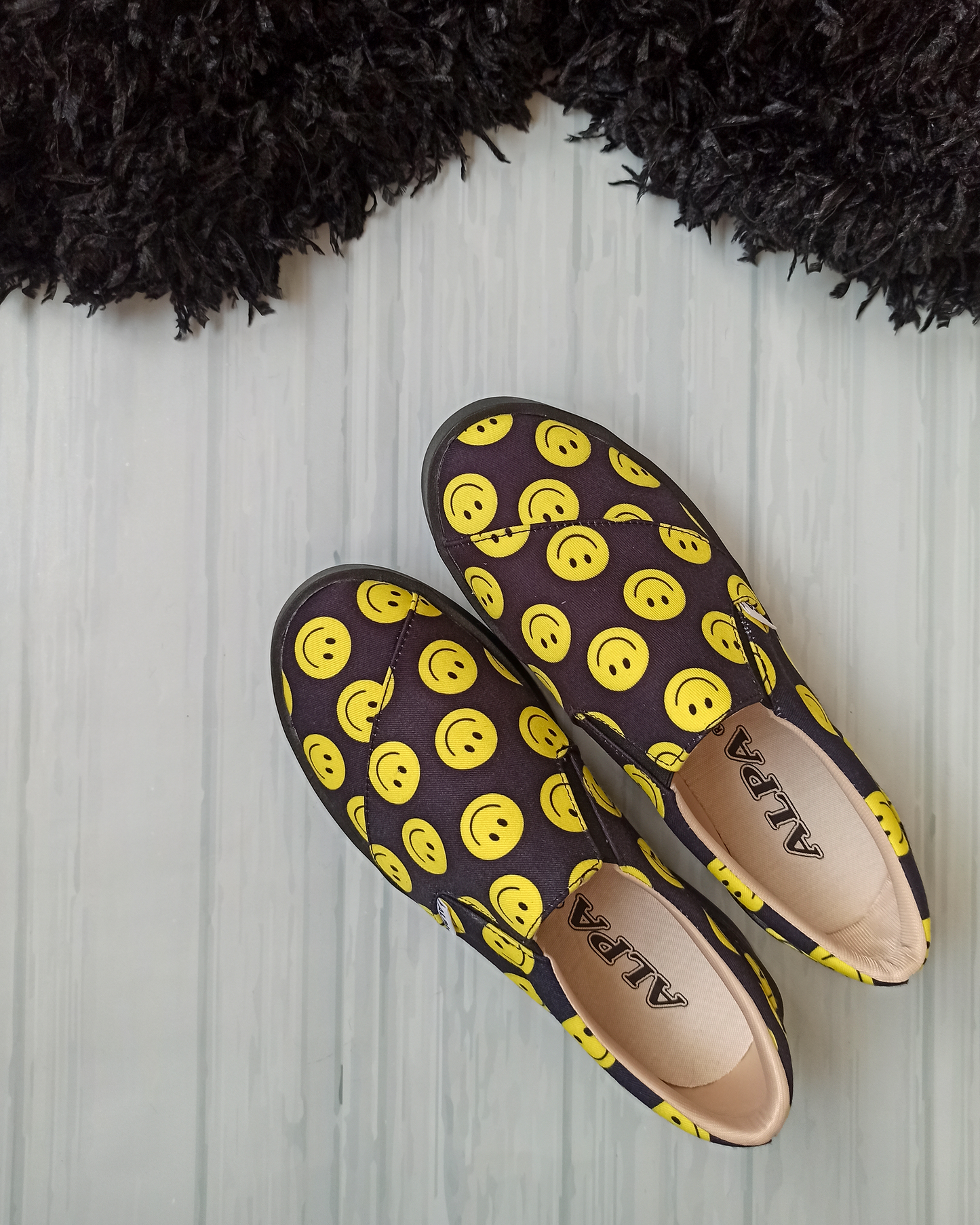 Slip on | Smiley fondo negro - negro