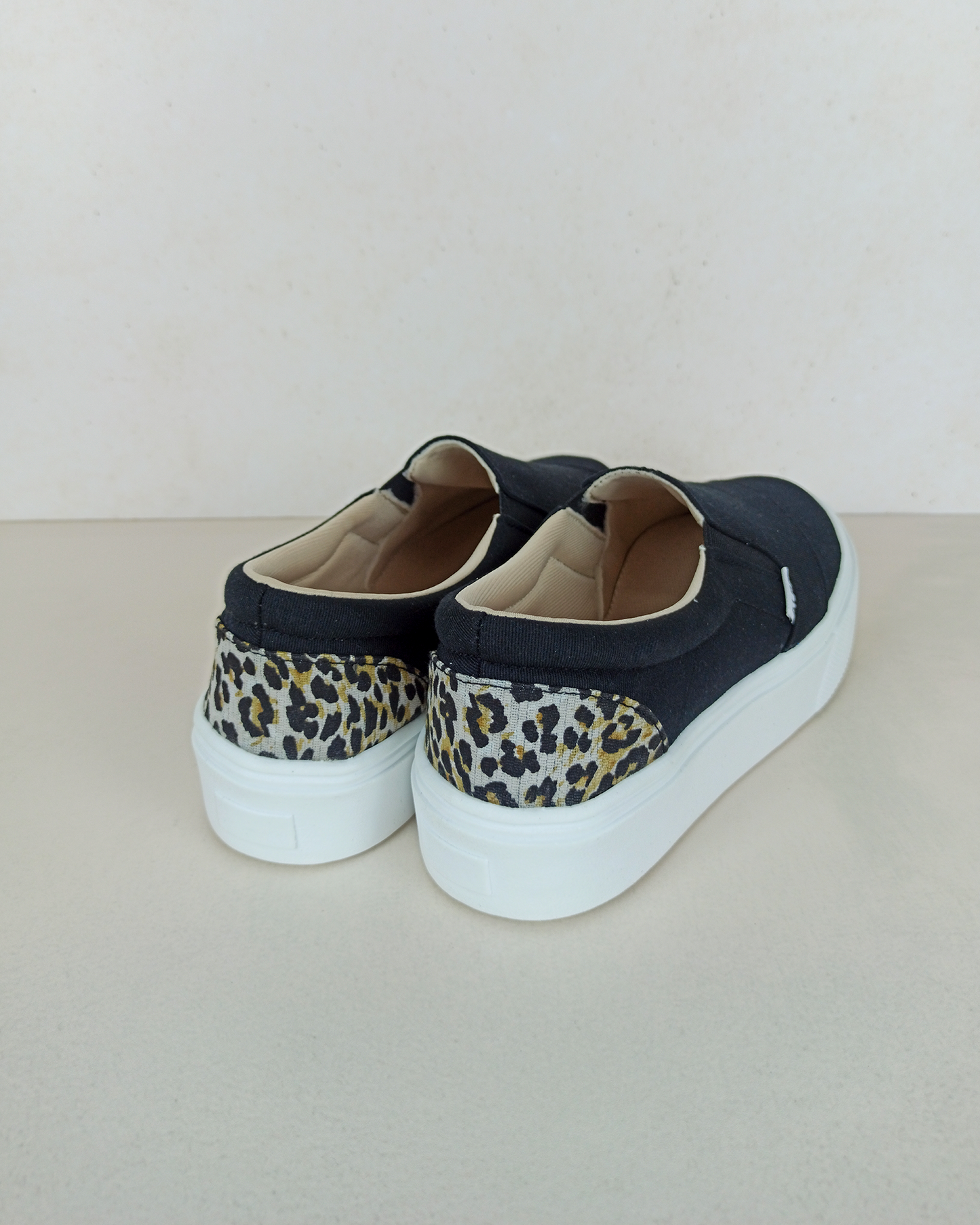 Slip on | Total Black + Leopardo crema